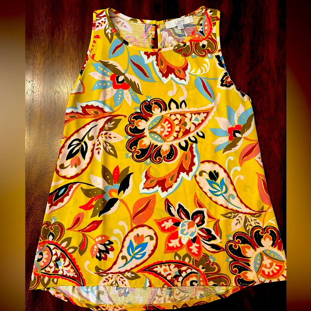 Loft sleeveless top size large